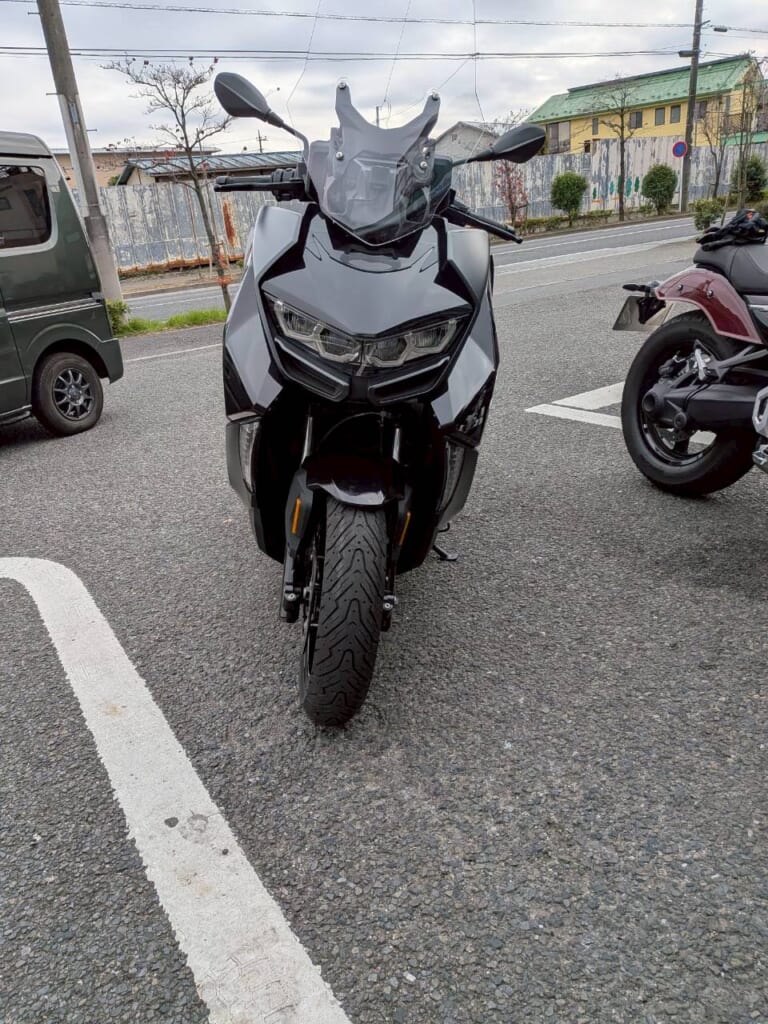 フロントビュー