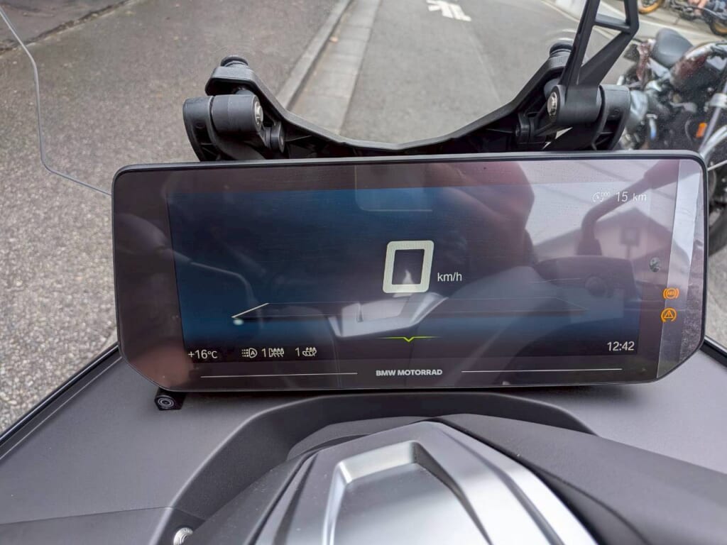 デフォルトのメーター画面